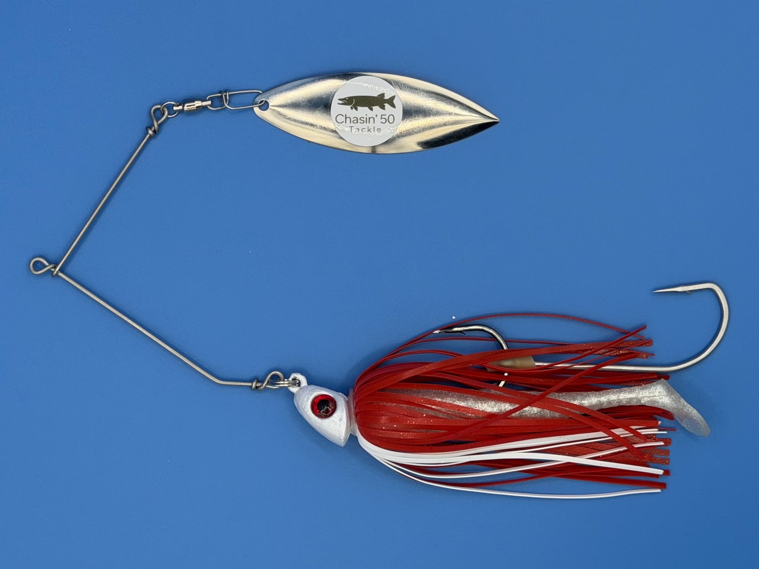 Weed Rig white head, red and white skirt with trailer, no weed guard